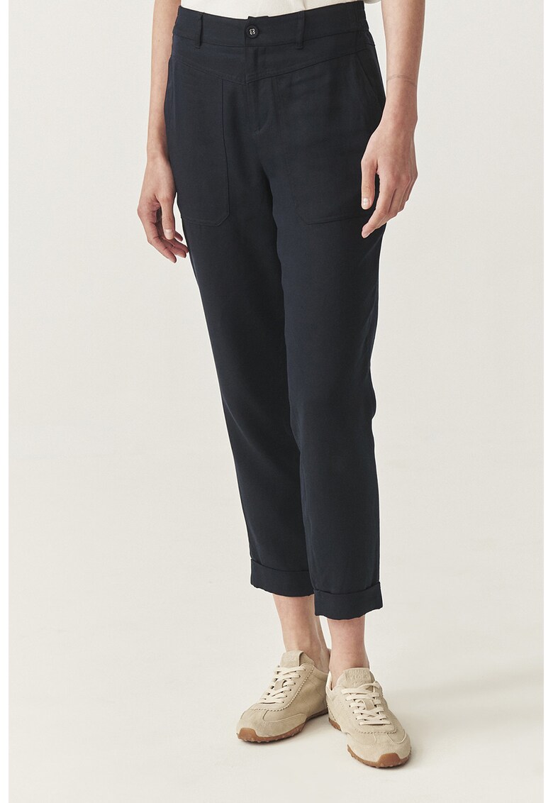 Pantaloni din amestec de lyocell si in