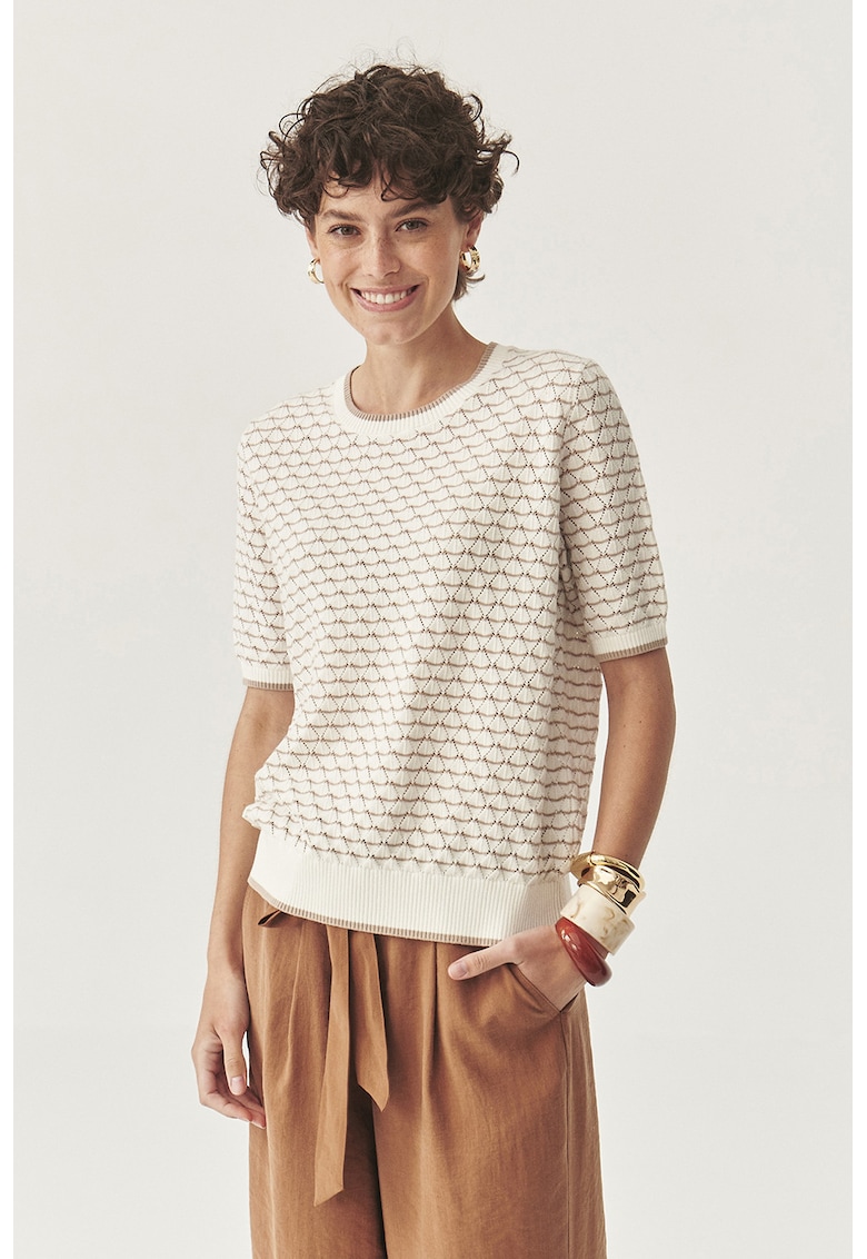 Tricou crosetat cu model in dungi