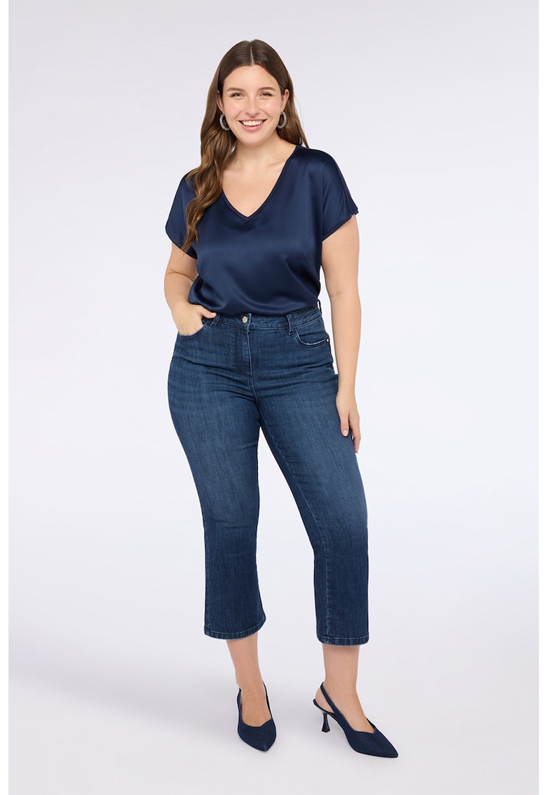 Tricou cu satin pe partea din fata