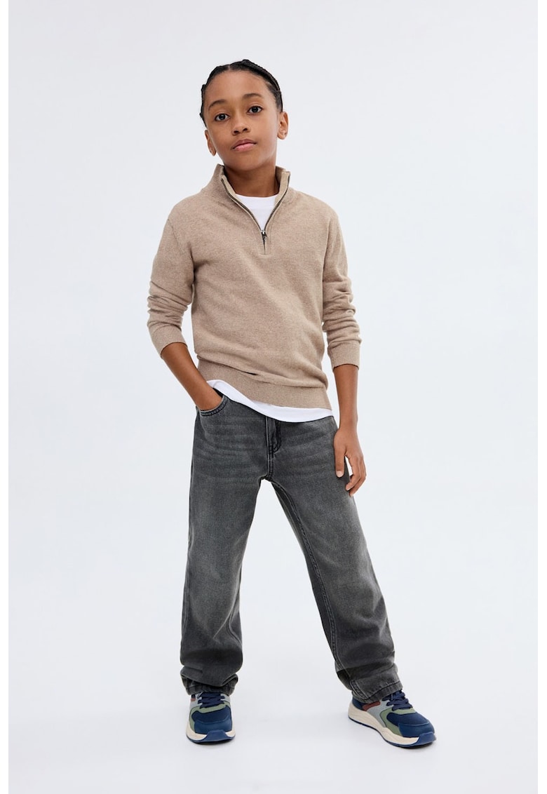 Blugi drepti cu talie elastica