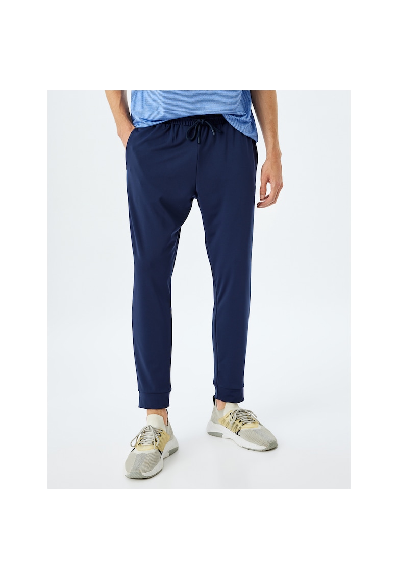 Pantaloni de trening cu talie ajustabila