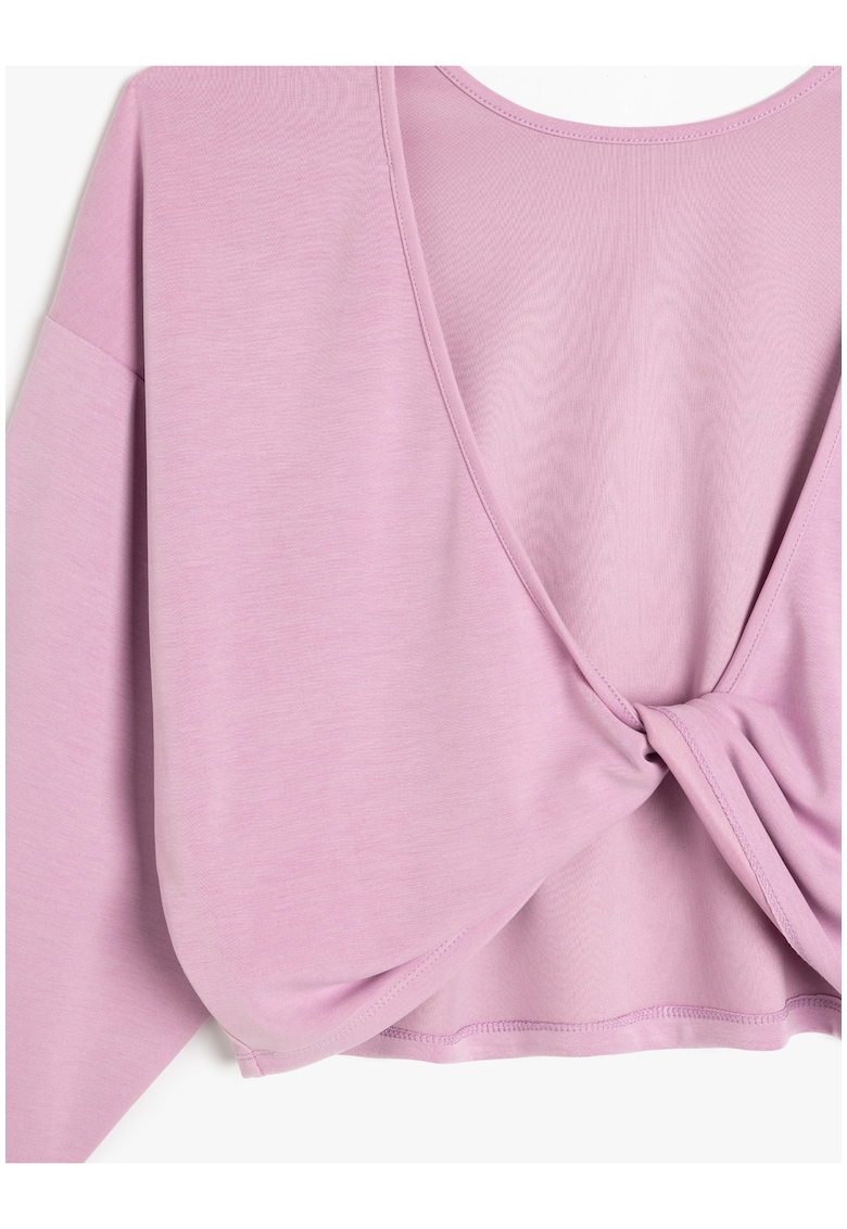 Bluza cu decolteu adanc pe spate