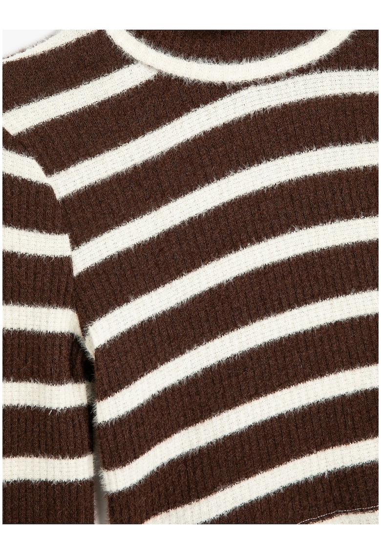 Pulover crop cu dungi