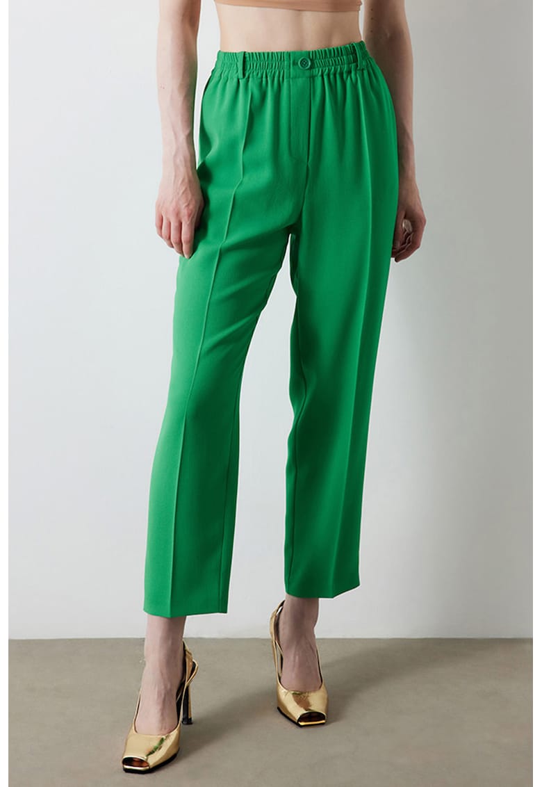 Pantaloni crop cu talie inalta