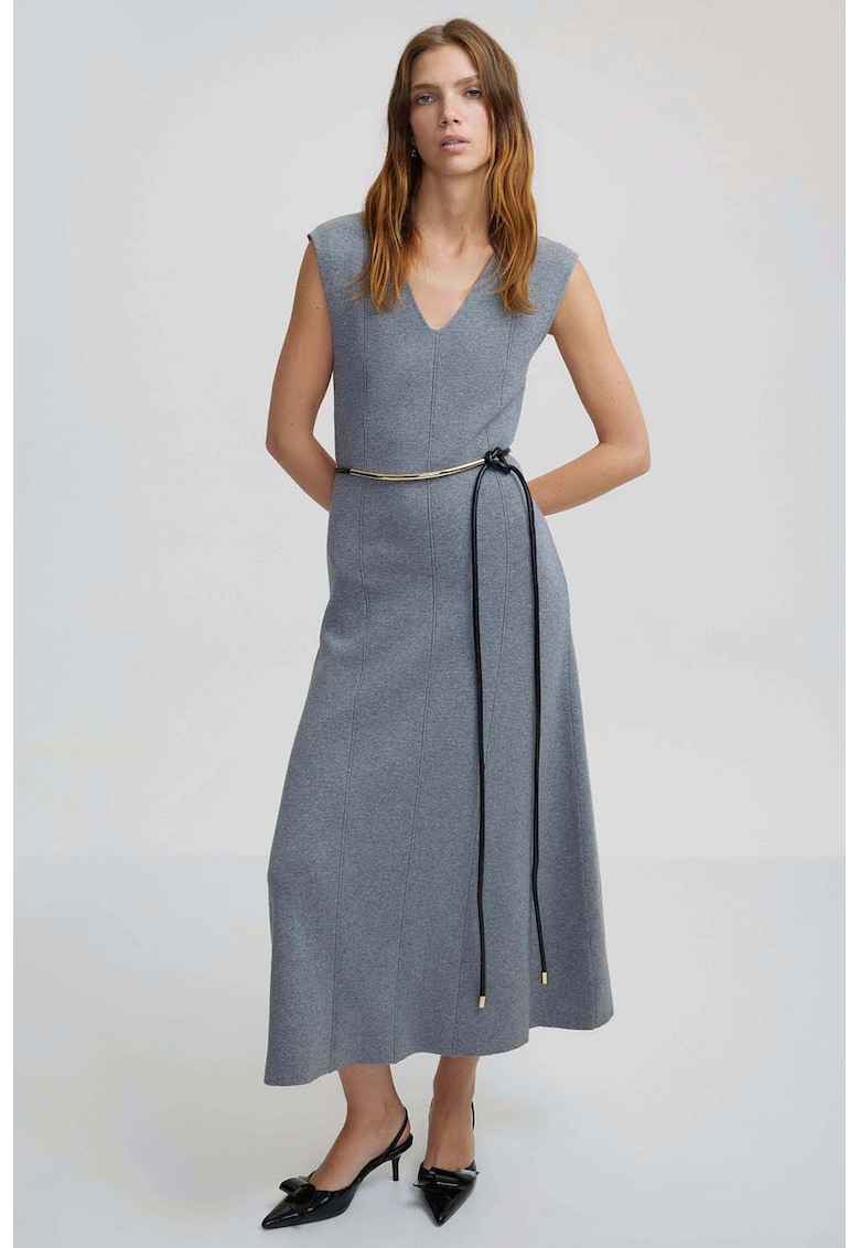 Rochie cu croiala in A si decolteu in V