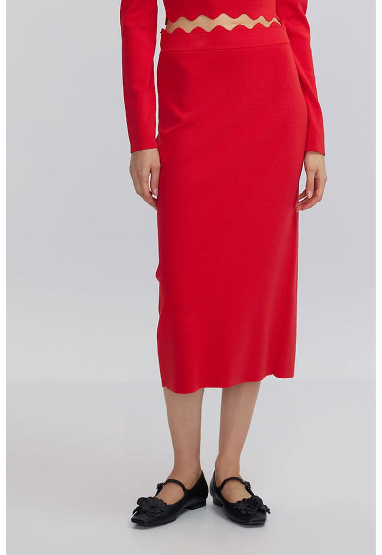 Fusta midi cu slit pe partea din spate Fusta midi cu slit pe partea din spate