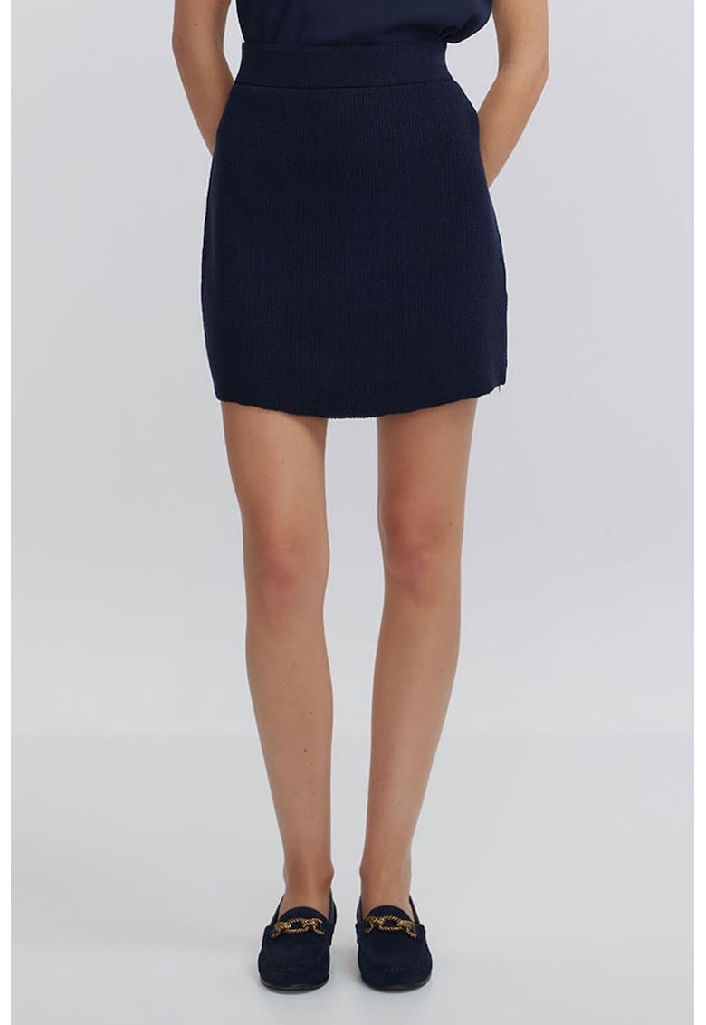 Fusta cambrata cu model uni