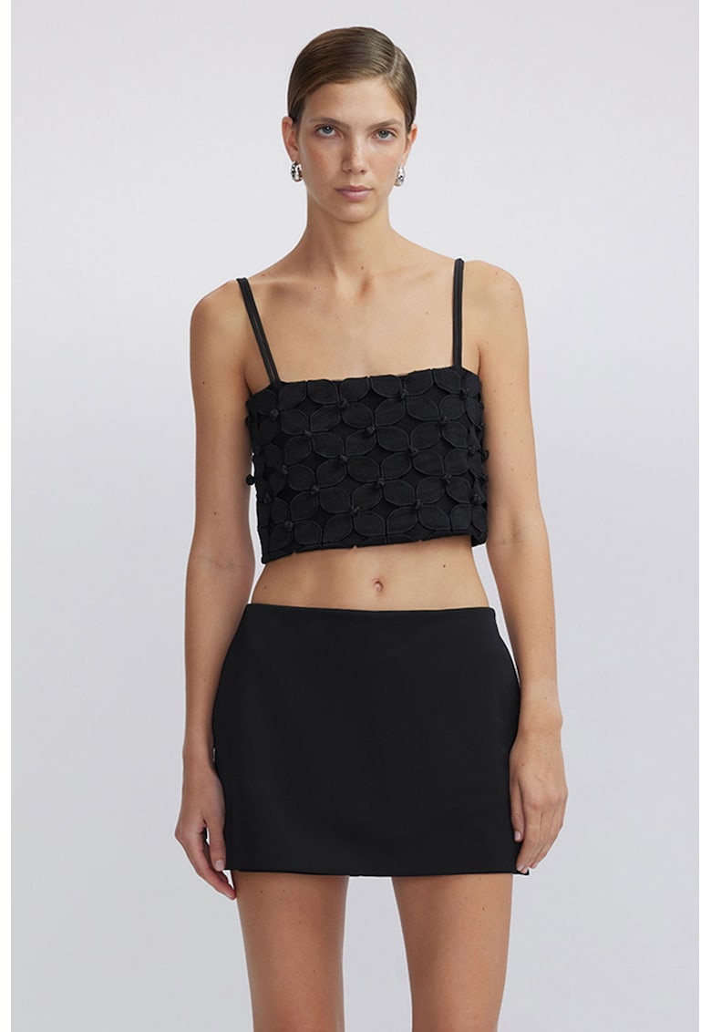 Top crop cu aplicatii florale Top crop cu aplicatii florale