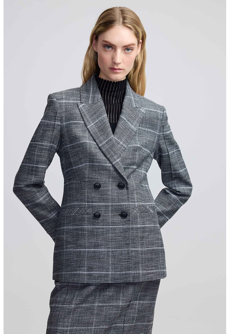 Sacou cu model in carouri