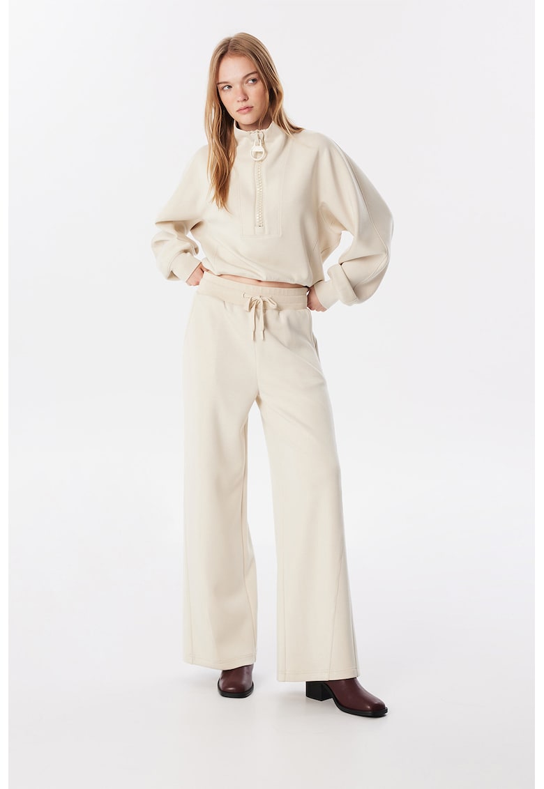 Pantaloni de trening cu croiala ampla