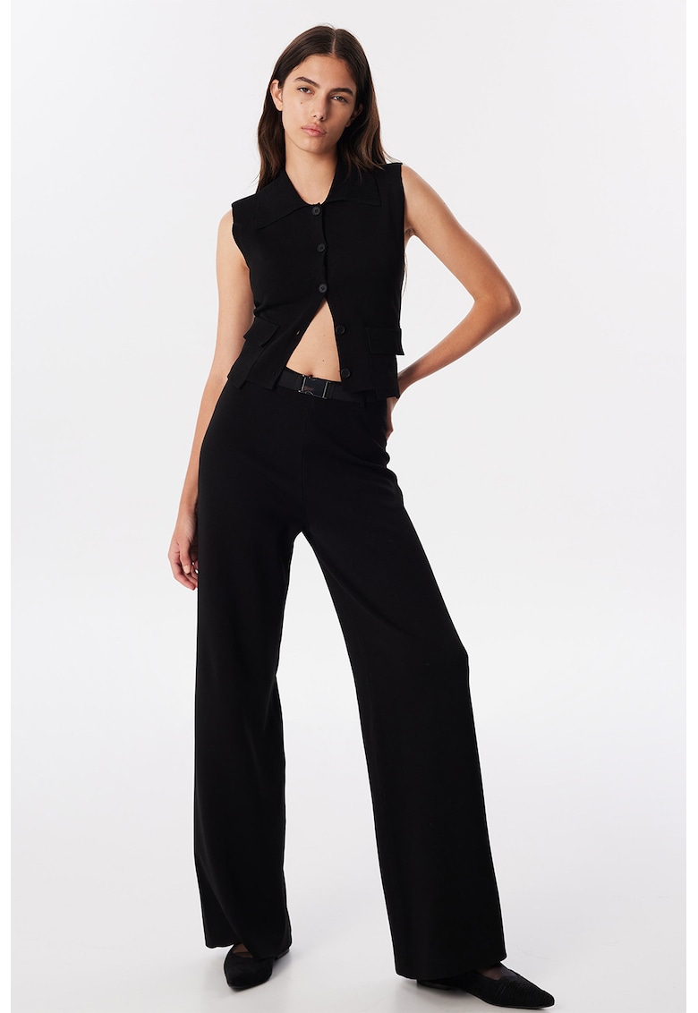 Pantaloni drepti cu talie medie