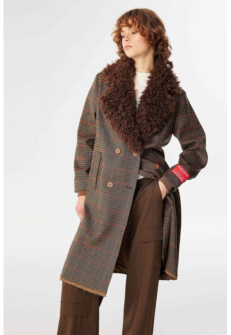 Palton in carouri cu doua randuri de nasturi