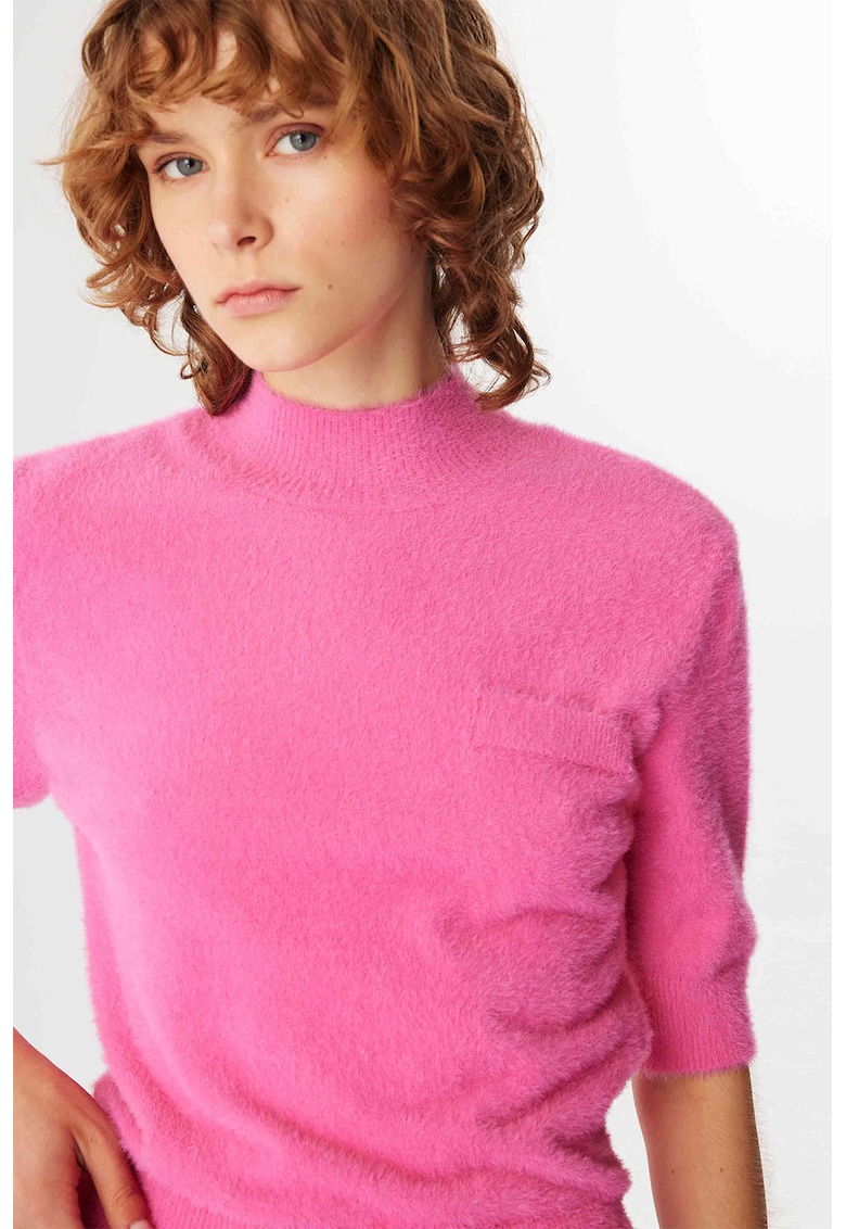 Pulover pufos cu maneci scurte