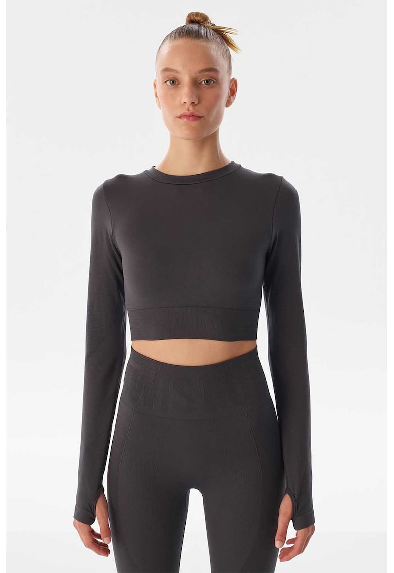 Bluza crop cu fanta pentru degetul mare