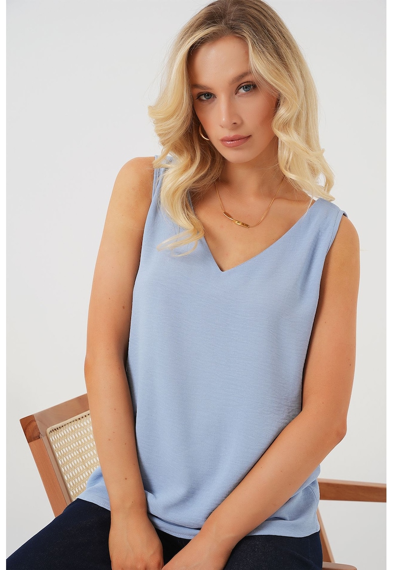 Maiou dama - texturata fara maneci - decolteu in V - albastru - poliester