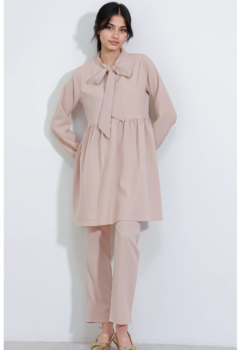 Set doua piese - tunica lunga si pantaloni - bej - poliester Set doua piese - tunica lunga si pantaloni - bej - poliester