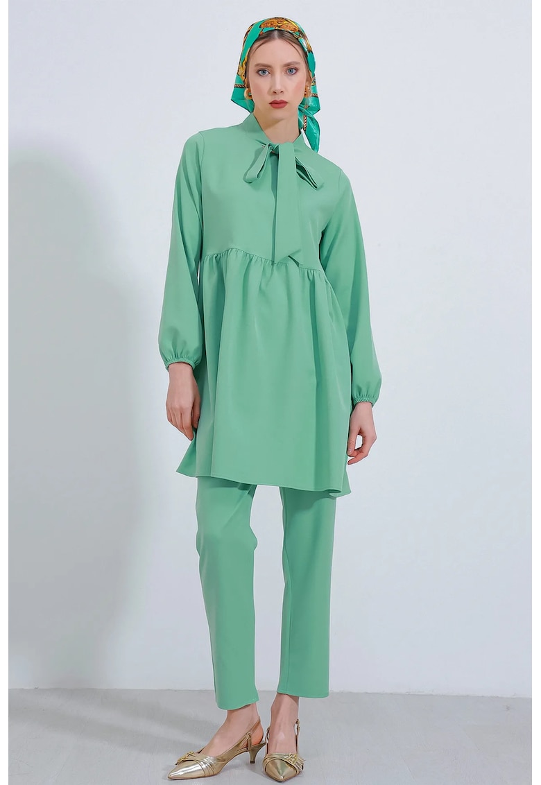 Set doua piese -  tunica lunga si pantaloni - guler clasic - verde - poliester