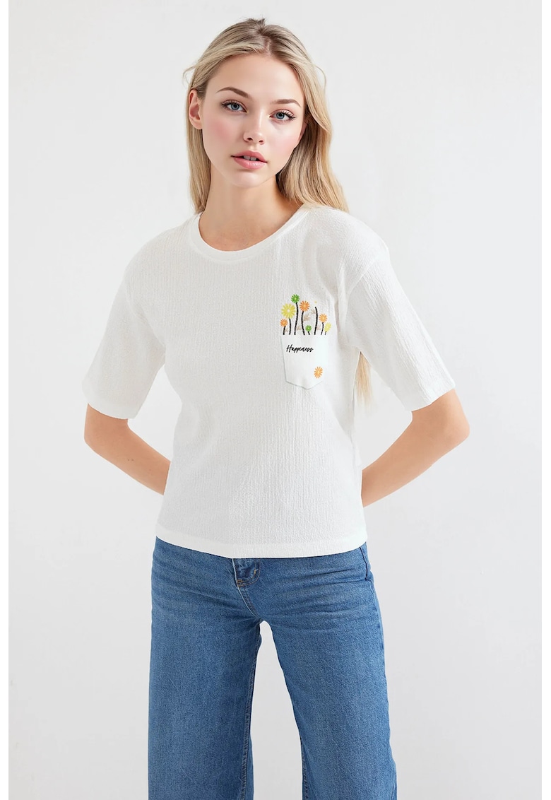 Tricou dama guler rotund - imprimeu brodat - alb - poliester-lycra Tricou dama guler rotund - imprimeu brodat - alb - poliester-lycra