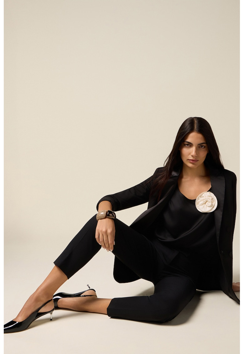 Pantaloni crop eleganti cu pensa