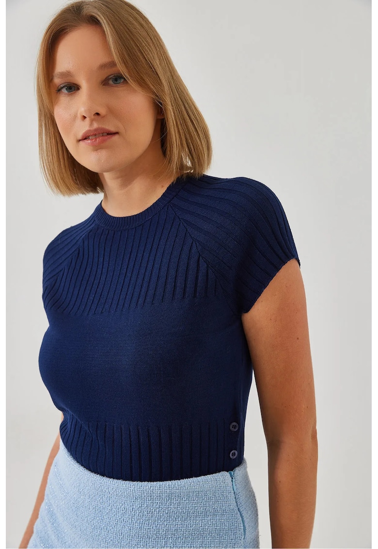 Top tricotat texturat - inchidere cu nasturi - albastru - acril -