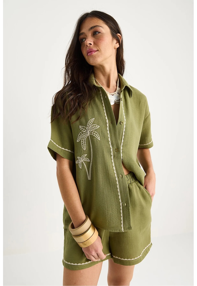 Set femei - bumbac brodat - camasa cu maneca scurta - pantaloni scurti elastici - verde