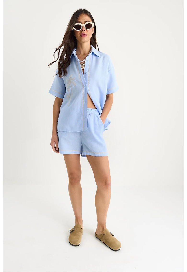 Set doua piese - bumbac brodat - camasa cu maneca scurta - pantaloni scurti elastici - albastru
