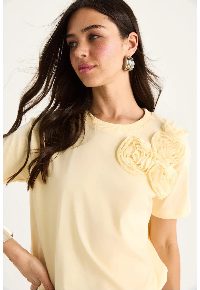 Tricou dama  guler rotund - detalii decorative - galben - bumbac