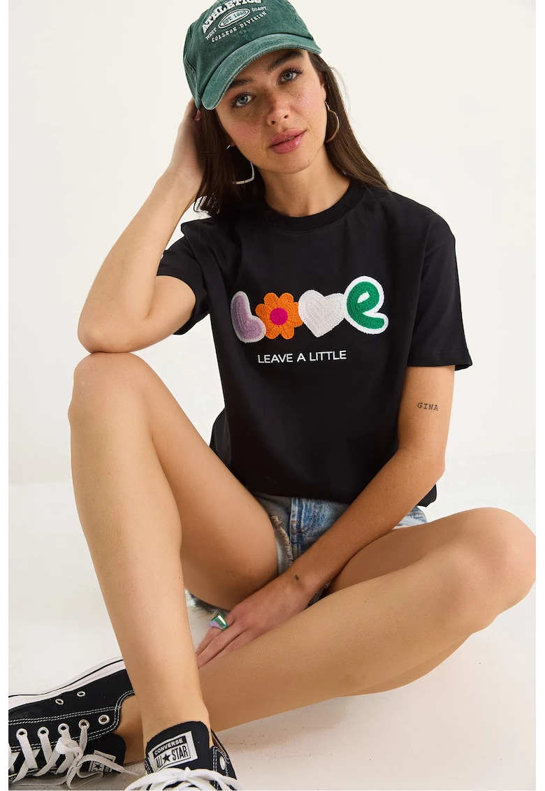 Tricou dama  guler rotund - brodat - negru - bumbac