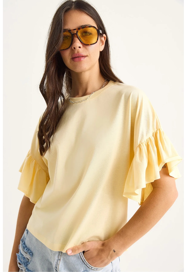Tricou dama guler rotund - detalii volane - galben - bumbac Tricou dama guler rotund - detalii volane - galben - bumbac