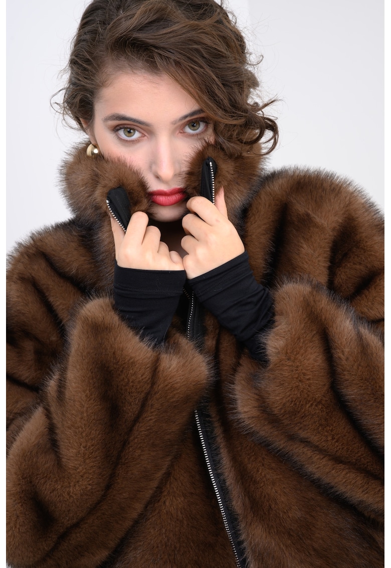 Haina scurta reversibila de blana sintetica