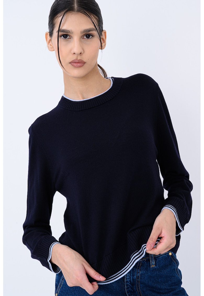 Pulover slim fit din lana merinos Jervis