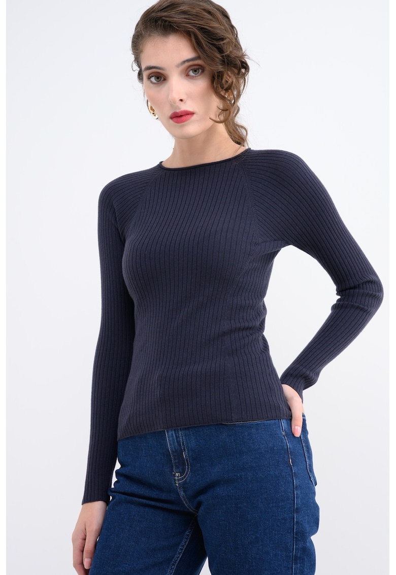 Pulover slim fit de lana Osanna