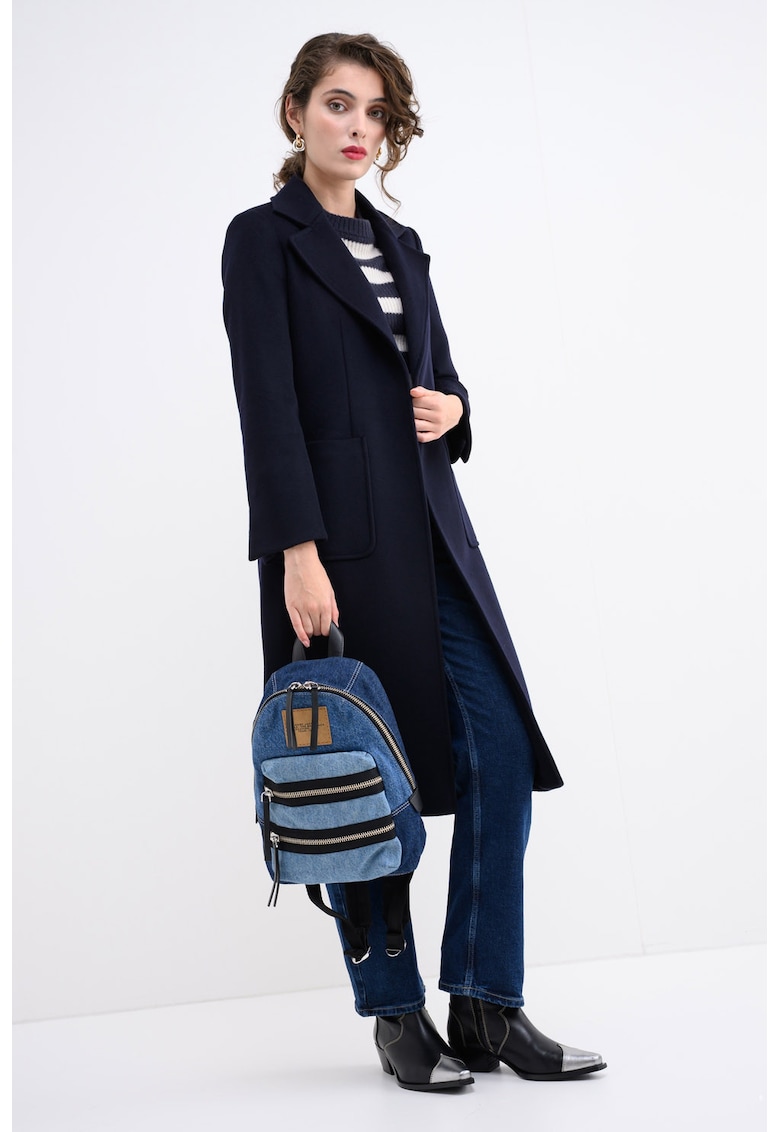 Haina de lana cu un cordon Runaway