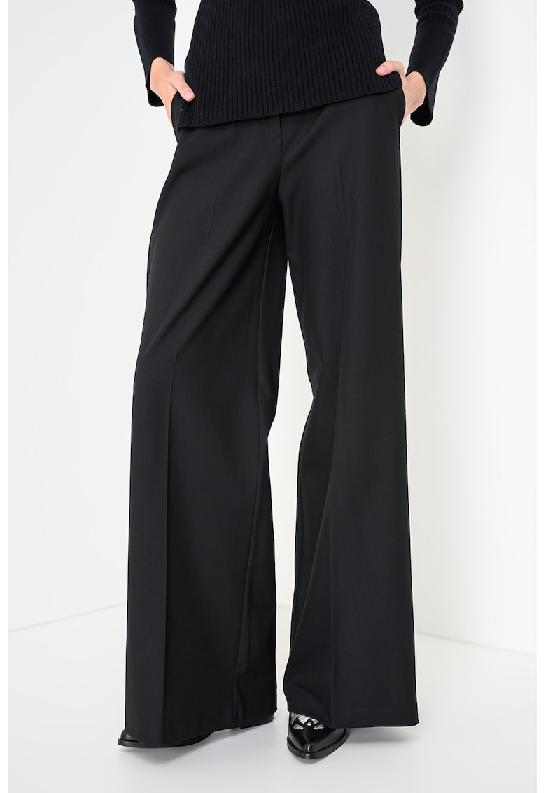 Pantaloni cu croiala ampla Bassano - Negru stins