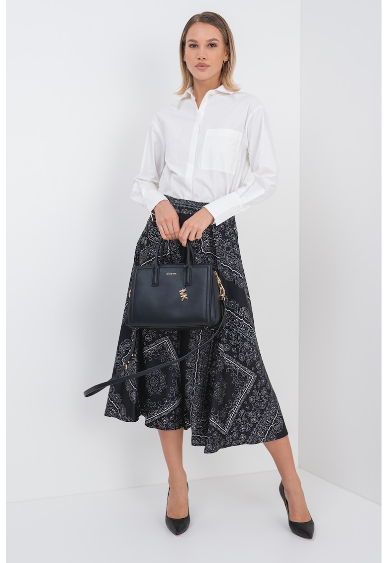 Fusta cu model si talie inalta