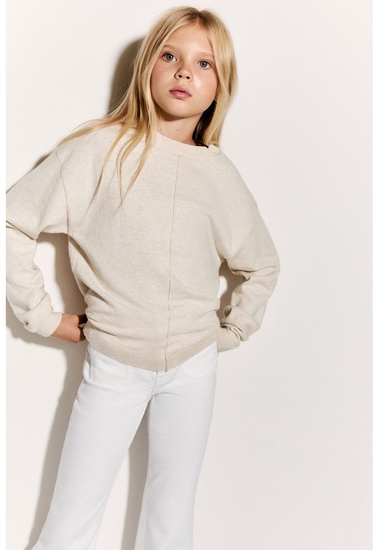 Pulover cu decolteu la baza gatului si maneci cazute - Bej deschis