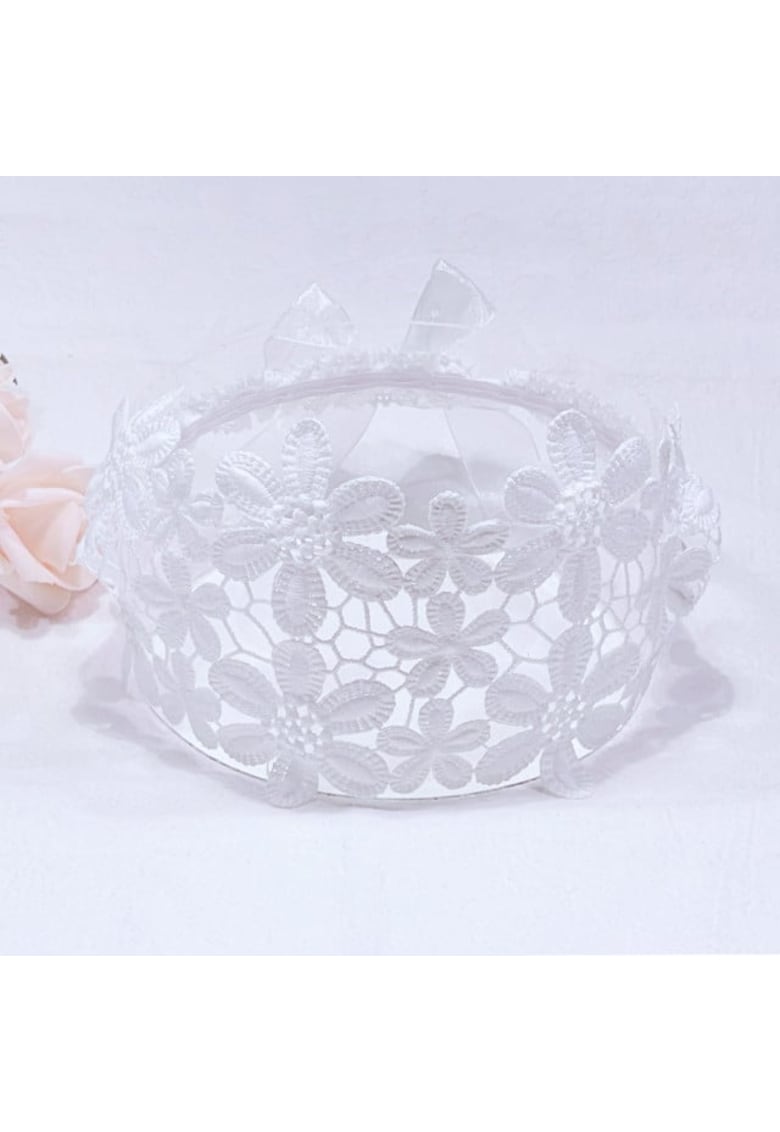 Bentita tip boneta Model AL 18337 cu floricele crosetate - Fete - 6-12 luni - Alb