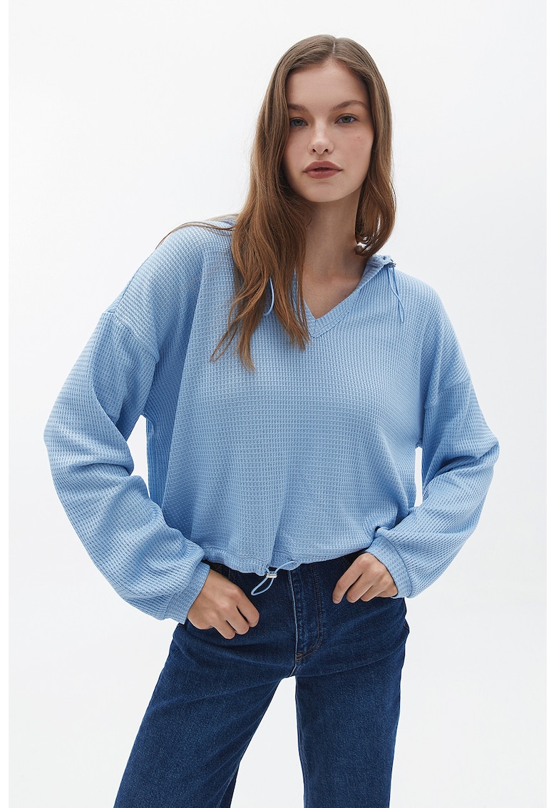 Hanorac cu decolteu in V si maneci cazute