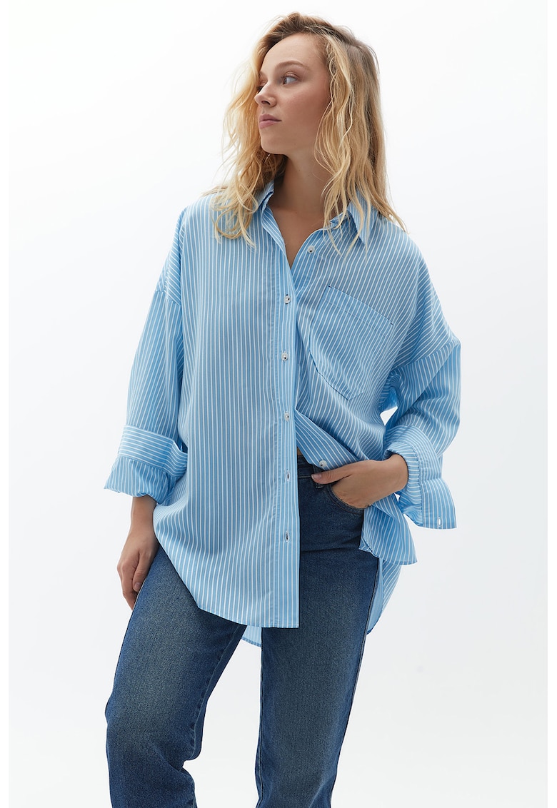 Camasa supradimensionata cu dungi si buzunar pe piept