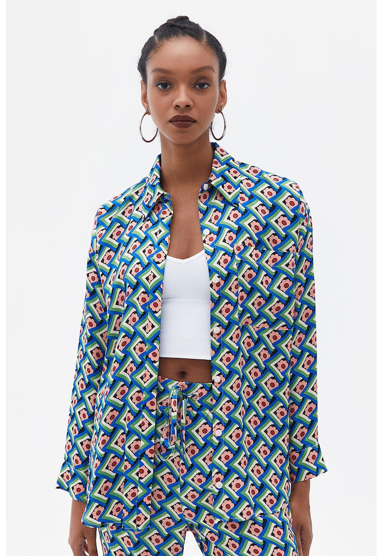 Camasa cu maneci lungi si model