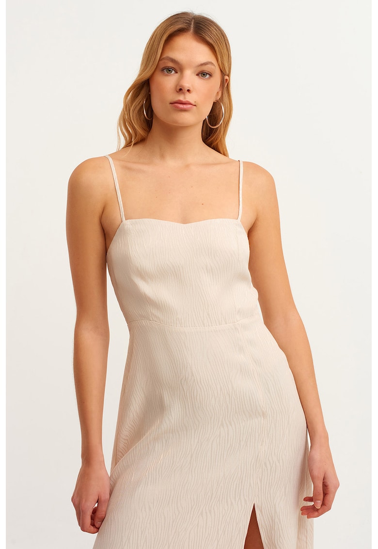 Rochie midi cu croiala in A si slit frontal Rochie midi cu croiala in A si slit frontal