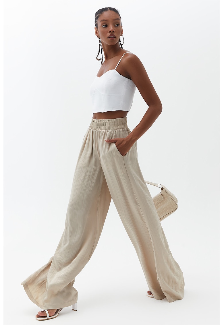 Pantaloni din amestec de lyocell cu croiala ampla