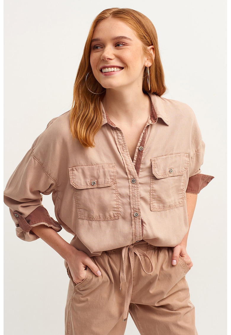 Jacheta-camasa lejera din lyocell cu buzunare pe piept
