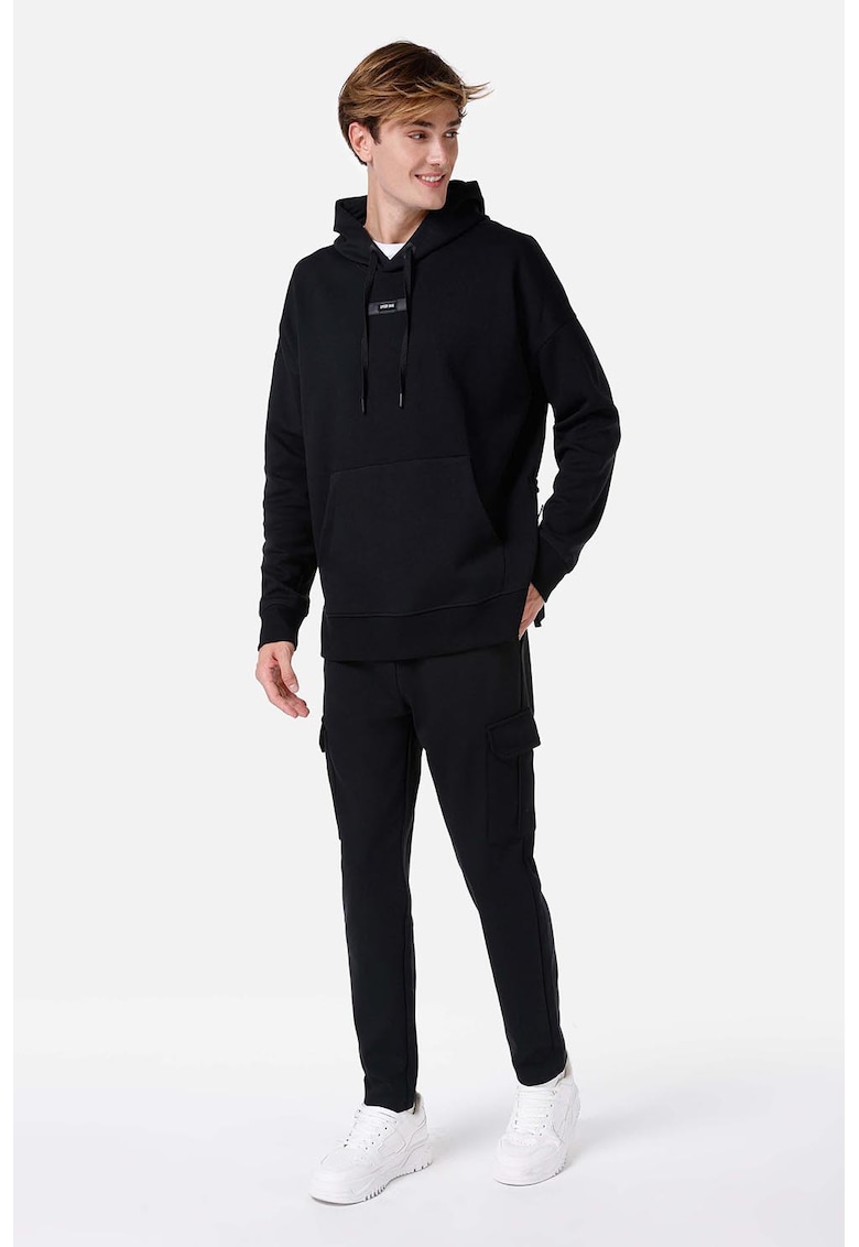 Pantaloni de trening cargo cu snur de ajustare in talie