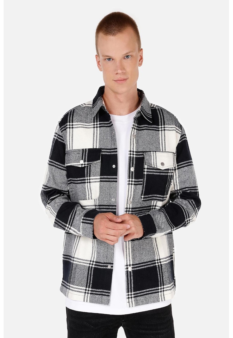 Camasa in carouri cu capse