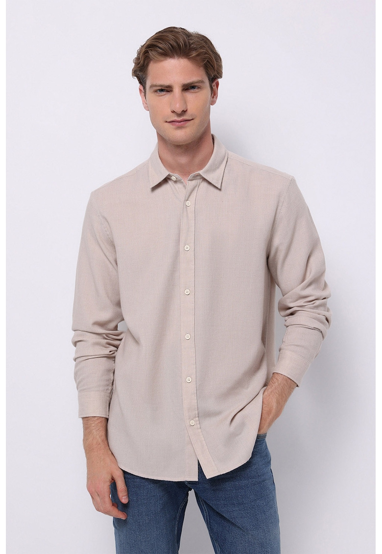 Camasa regular fit cu guler ascutit - Bej inchis