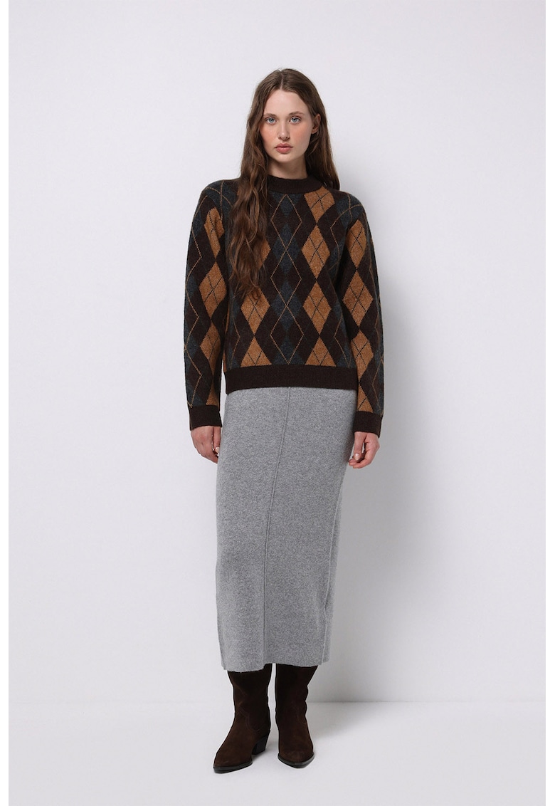 Fusta midi tricotata cu slit pe partea din spate