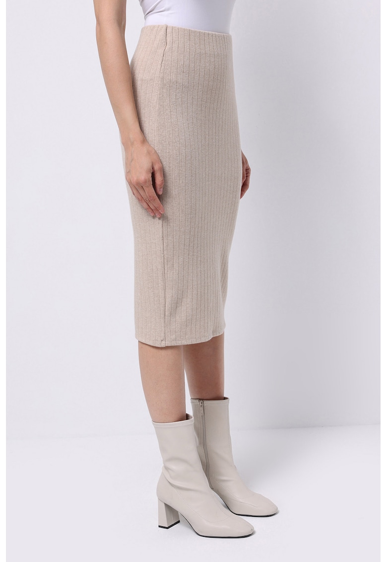 Fusta creion cu slit pe spate