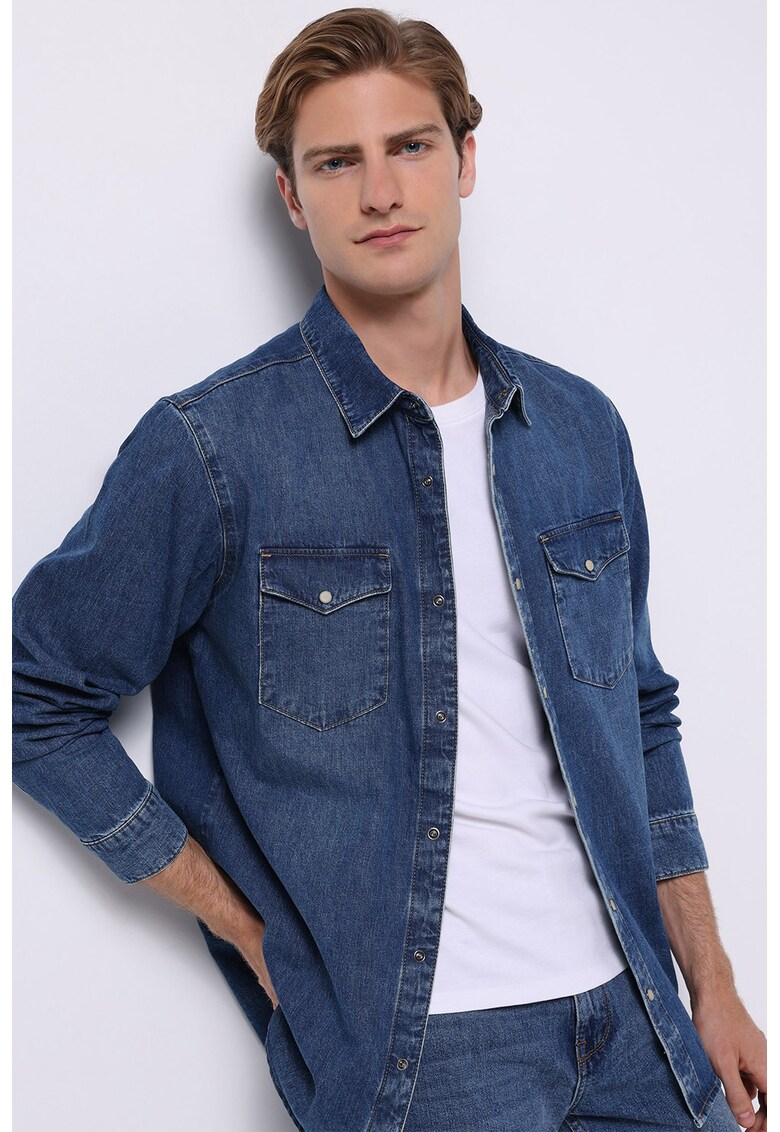 Jacheta din denim cu buzunare pe piept - Albastru inchis