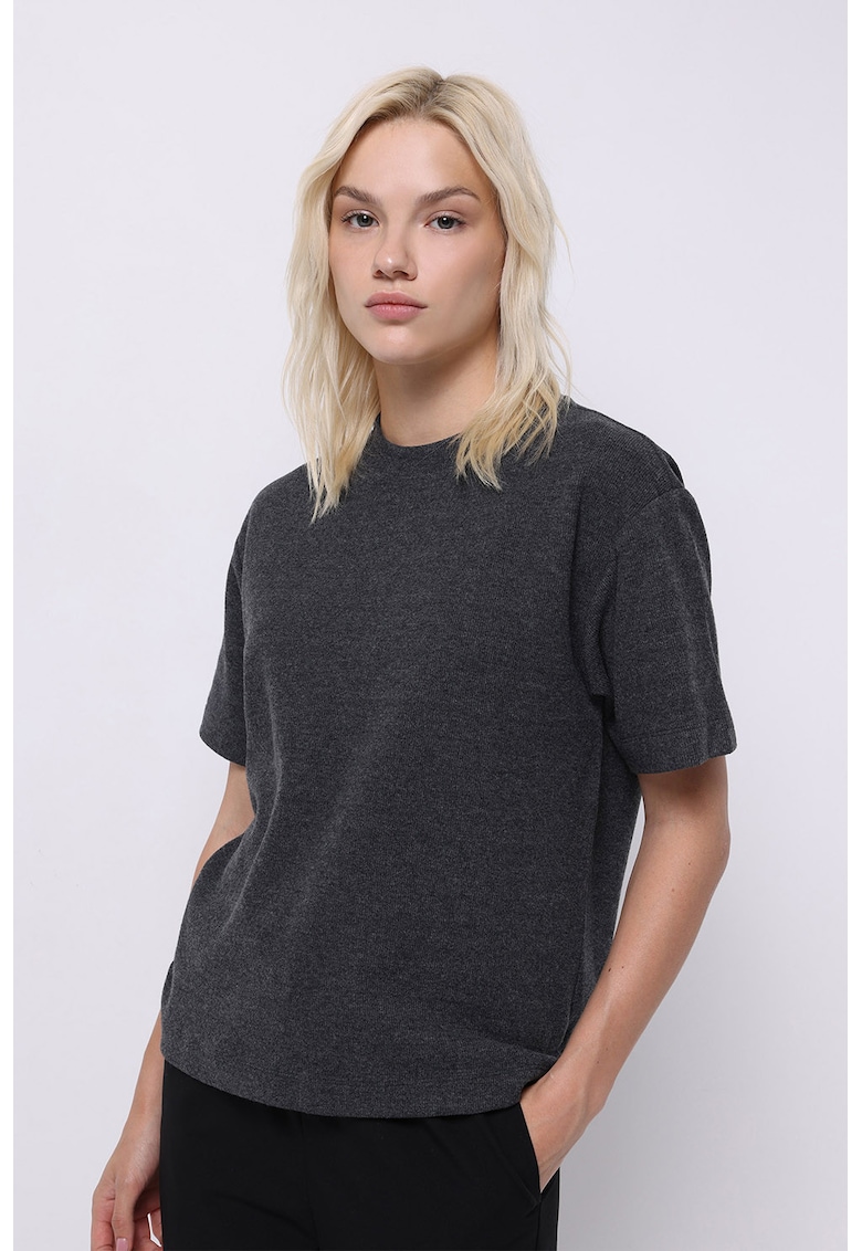 Tricou lejer cu maneci cazute